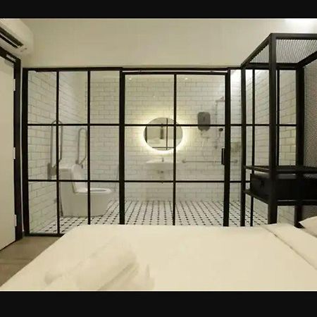Z Hotel Ara Damansara, Lrt, Mall, Airport Petaling Jaya Zewnętrze zdjęcie