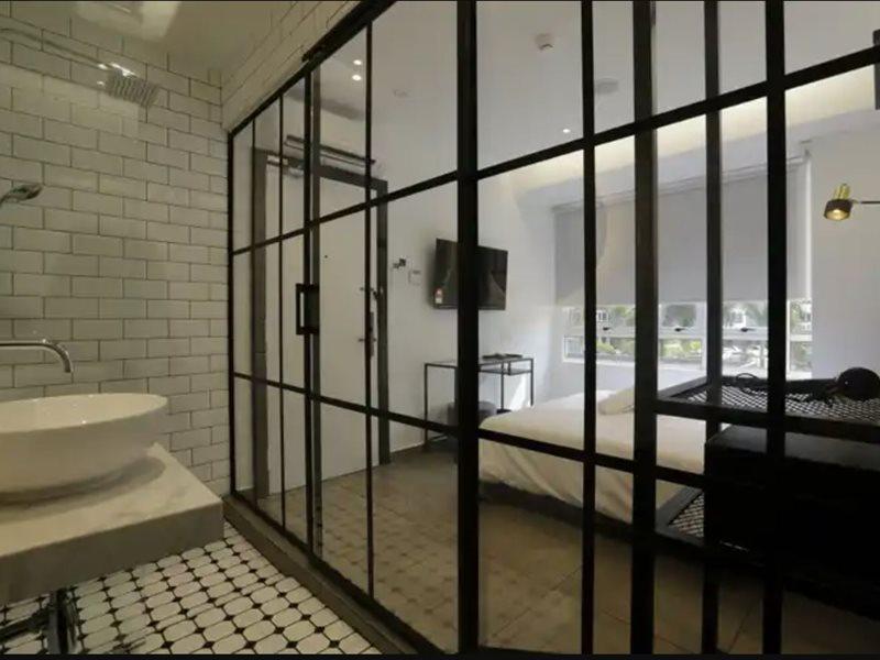 Z Hotel Ara Damansara, Lrt, Mall, Airport Petaling Jaya Zewnętrze zdjęcie